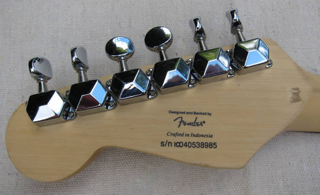 squier mini strat peghead IC040538985